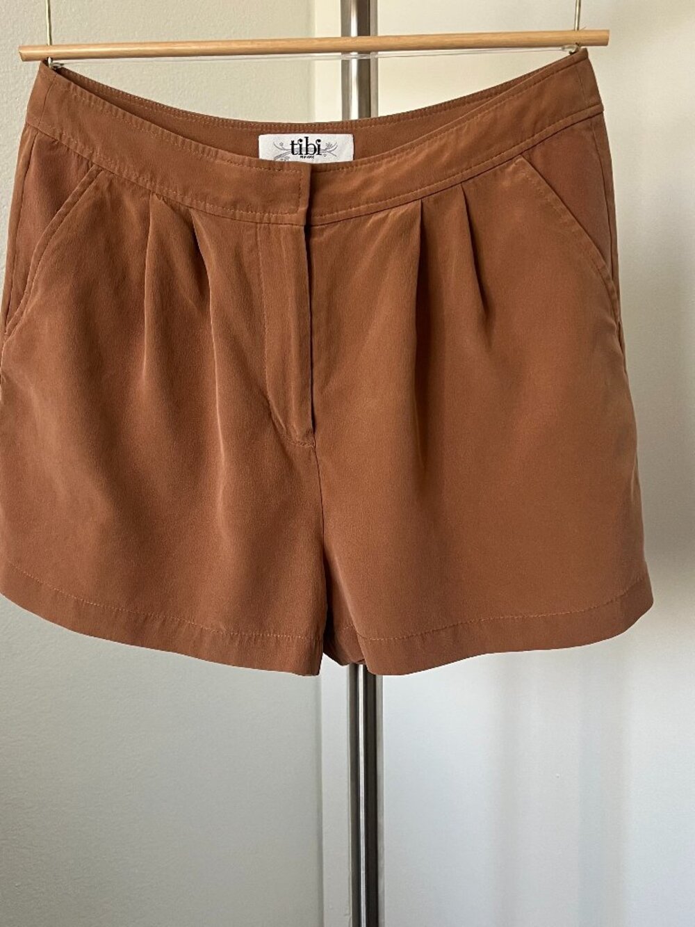Tibi New York 100% Silk Pleated Front Tailored Shorts Brown / Caramel Size 2